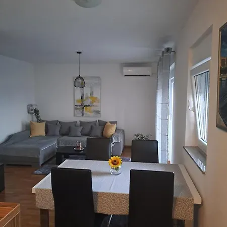 Mira * Šibenik