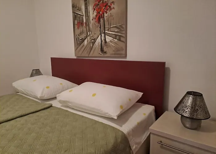 Apartament Mira Szybenik