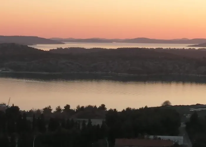 Apartament Mira Szybenik